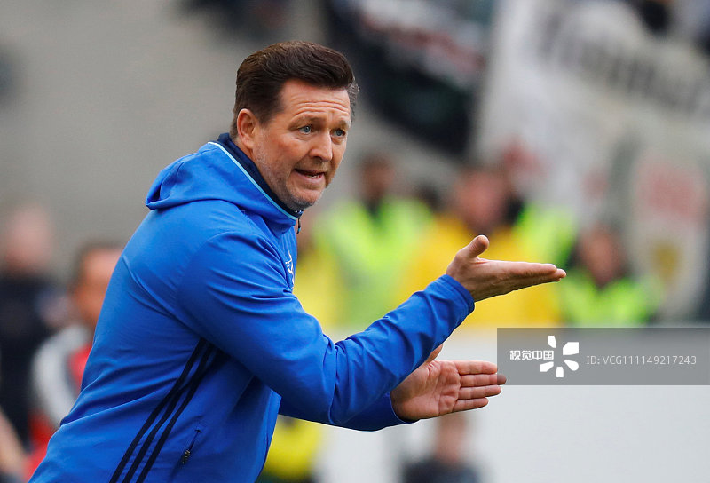 关于斯图加特内部会议纪要流出——加时末段主帅复盘,NBA常规赛使命明确,赛程密集仍需轮换的信息 关于斯图加特内部会议纪要流出——加时末段主帅复盘,NBA常规赛使命明确,赛程密集仍需轮换的信息