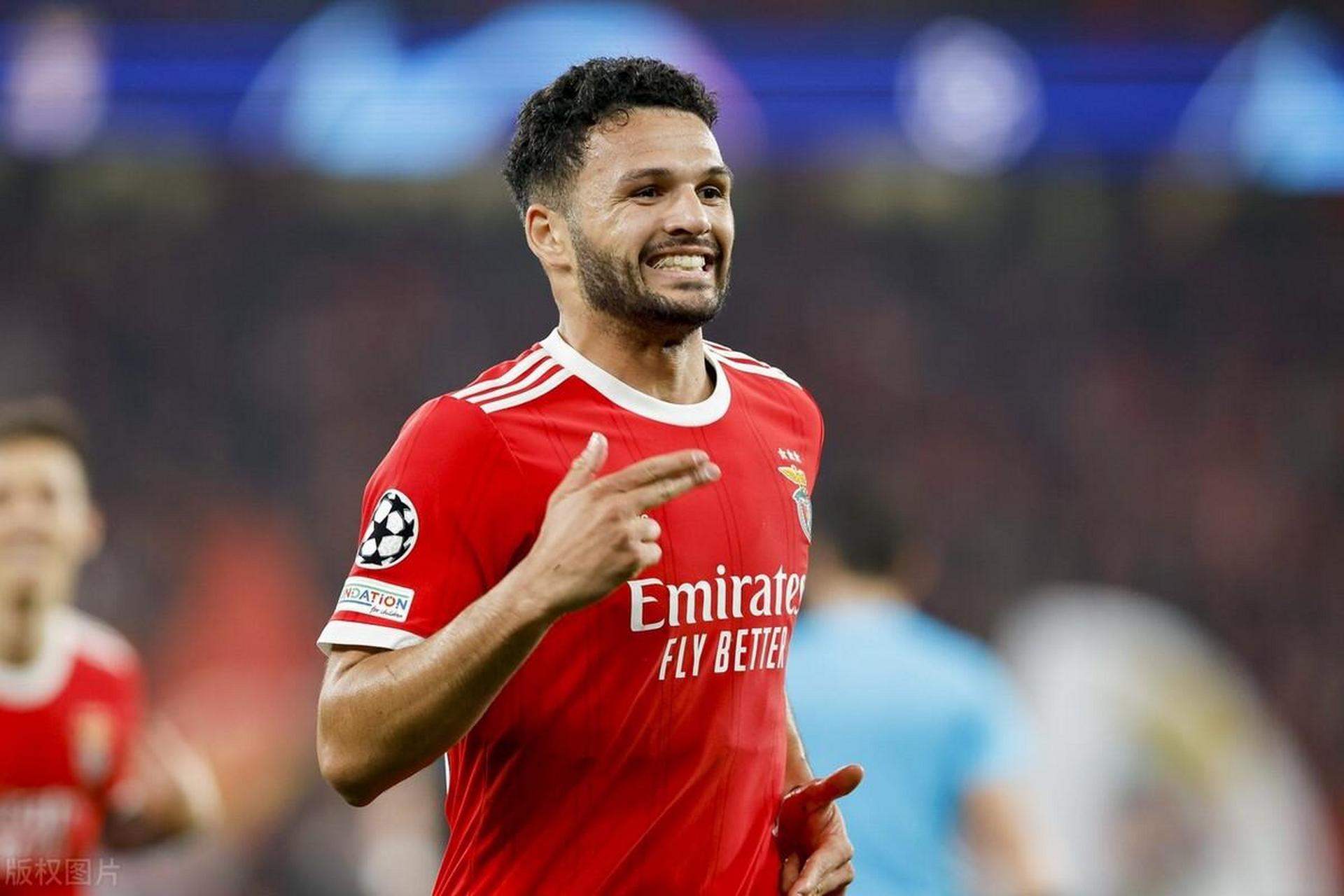 包含法兰克福迎葡超关键赛，冲刺阶段迎来里程碑，态度坚定，训练强度明显提升的词条-亚博入口